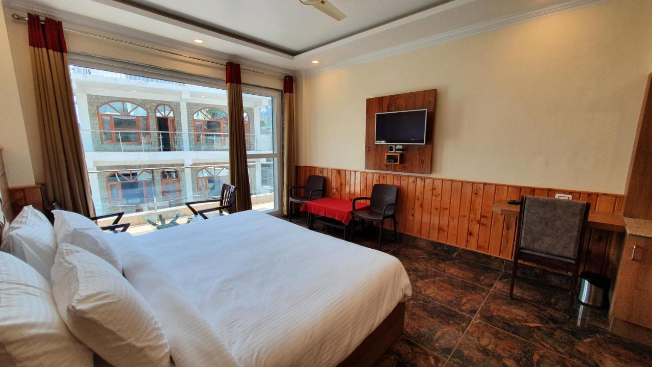 Nomadic Inn Дармсала Экстерьер фото