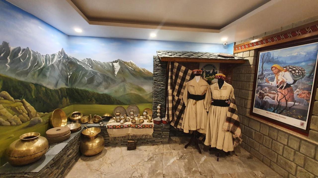 Nomadic Inn Дармсала Экстерьер фото